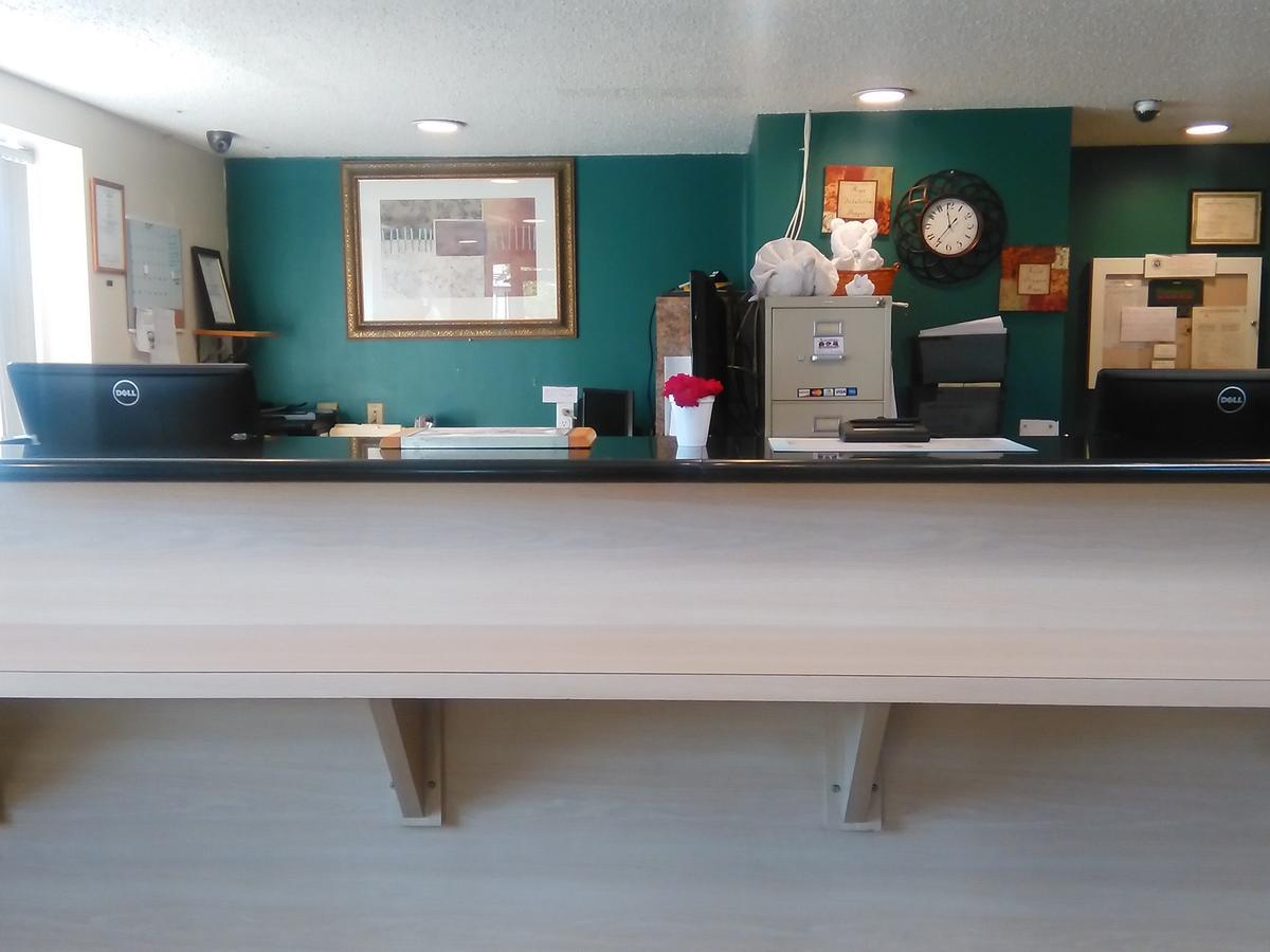 Americas Best Value Inn Хорсхедс Экстерьер фото